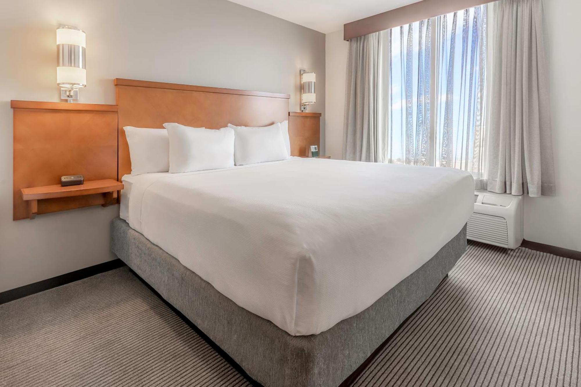 Hyatt Place Salt Lake City Airport Room photo